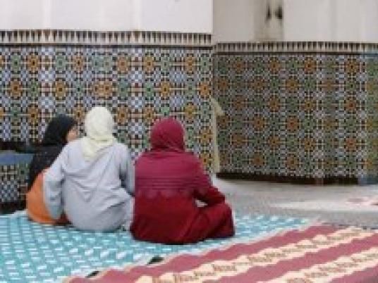 <p>This file illustration photo shows Muslims praying at Paris great Mosque in 2004. European countries are discriminating against Muslims for demonstrating their faith, especially in the fields of education and employment, according to rights group Amnesty International.</p> 